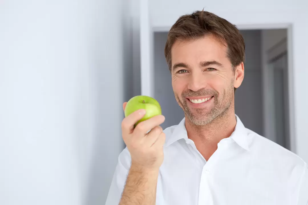 one eats an apple for potency